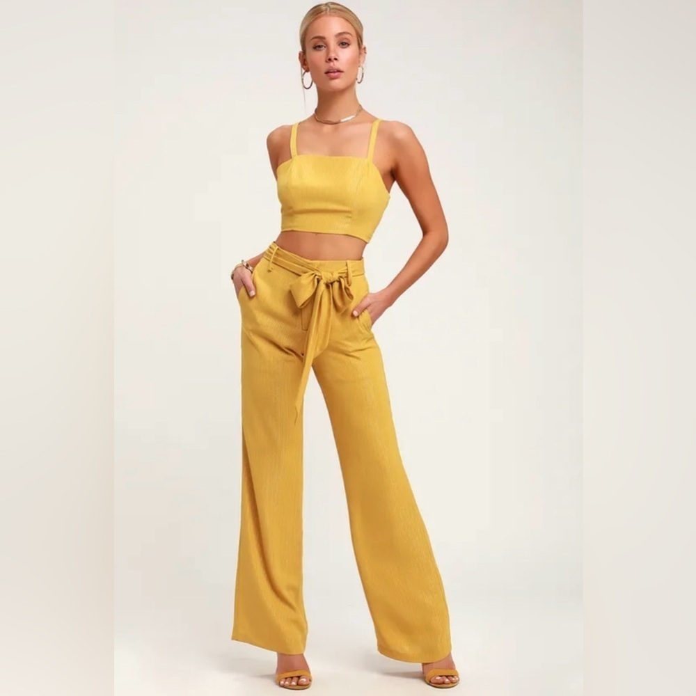 NWT Lulus Honey Punch Mustard Pants W/ Shimmer Metallic Stripes Size large